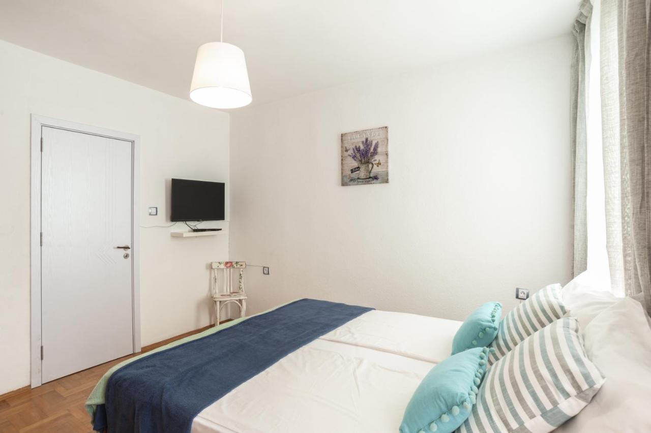 Sea Apartment Colours Μπουργκάς Εξωτερικό φωτογραφία